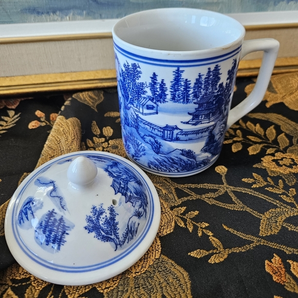 Vintage Blue and white Chinese tea cup made by Jingdezhen - Picture 2 of 7